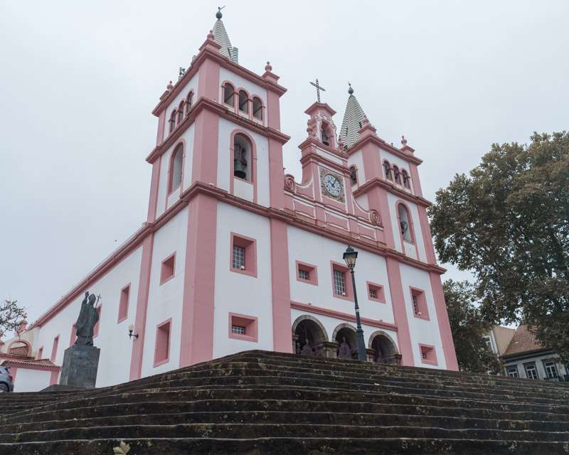 Sé do Santíssimo Salvador in Angra do Heroísmo seen from the steps below